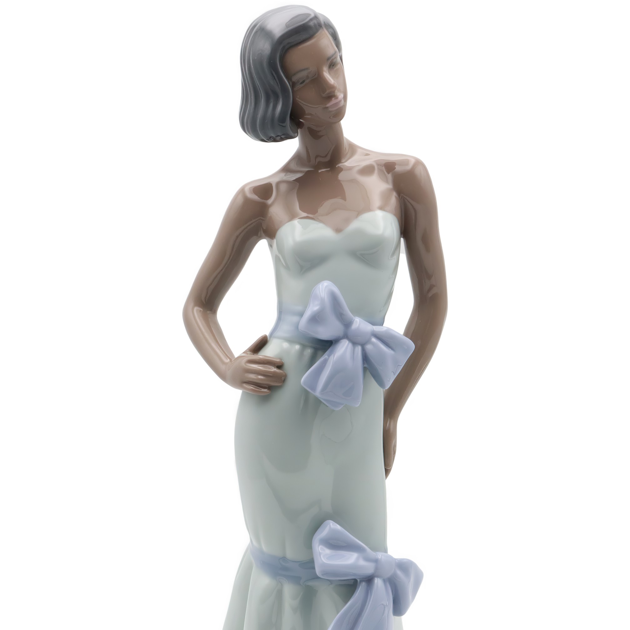 NAO Lladro Daisa Figur, Dunkle Dame In Blau, Porzellanfigur, Elegante Frau, Handbemalt